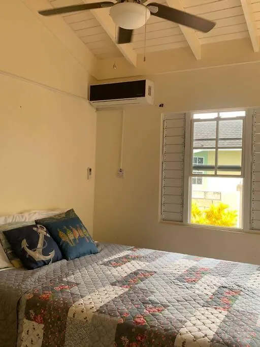 Bungalow Studio Wifi & Hot Water Apartment Mammee Bay